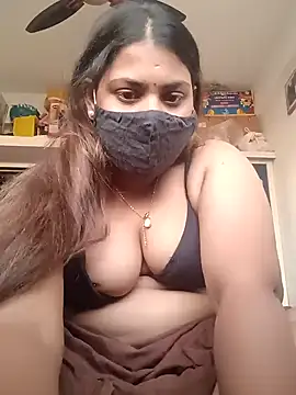 Hotmilfxox online show from December 2024 11:39:01 AM