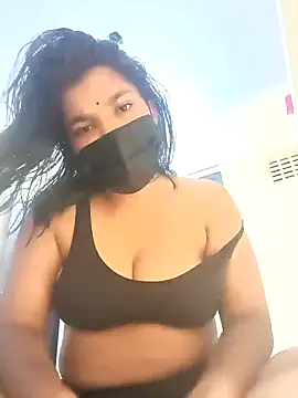 Hotmilfxox online show from March 2025 08:23:02 AM