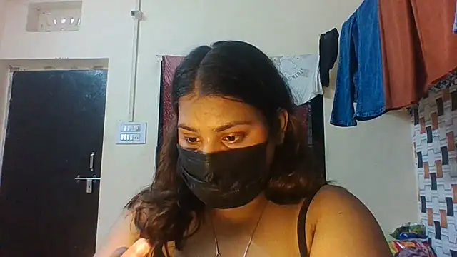 Snapshot of Hotmilfxox chatting on July 2026 08:21:01 AM Hotmilfxox online show from July 2026 08:21:01 AM