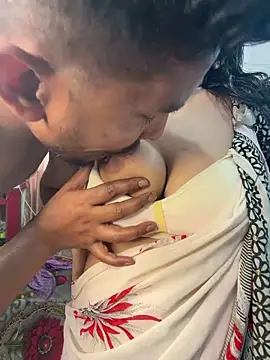 Snapshot of Desi_Best_Anal chatting on March 2026 04:38:02 AM Desi Best Anal online show from March 2026 04:38:02 AM