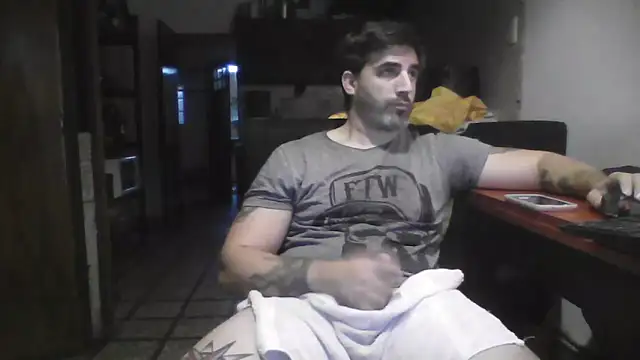 Snapshot of ozzypsico13 chatting on April 2026 09:18:02 PM ozzypsico13 online show from April 2026 09:18:02 PM