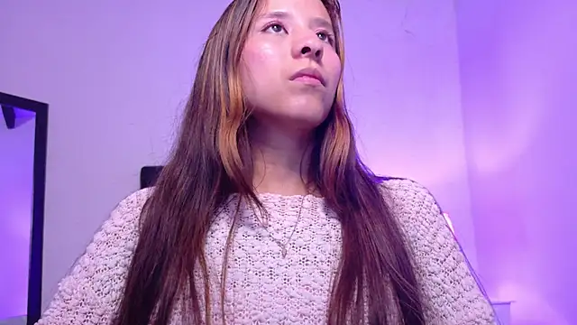 Skinny hottie18 online show from February 2025 01:50:02 PM