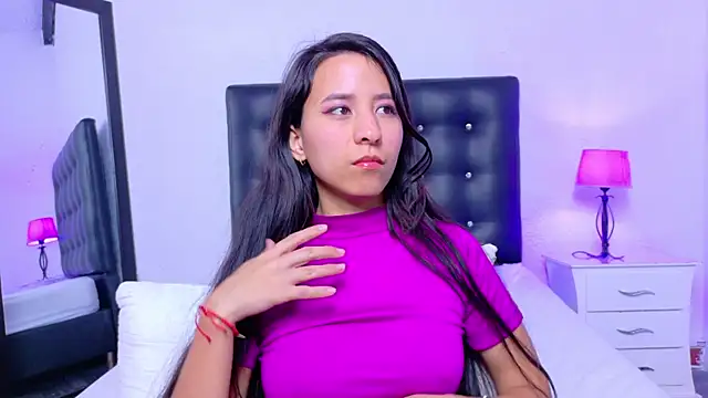 Skinny hottie18 online show from January 2026 01:03:01 PM