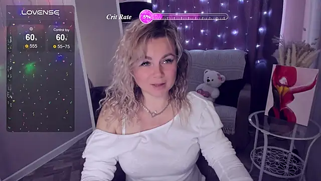 Snapshot of candy_queeen chatting on May 2026 12:39:01 AM candy queeen online show from May 2026 12:39:01 AM