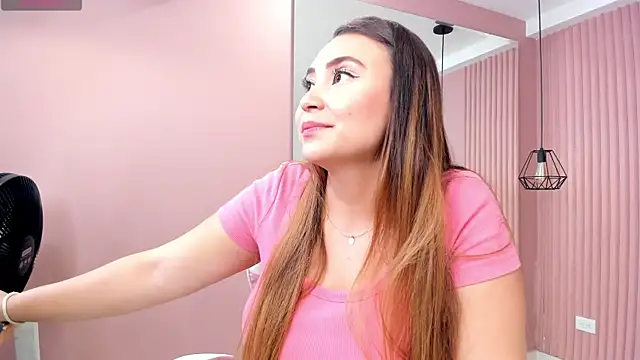 dulce santamaria online show from December 2024 09:39:02 PM