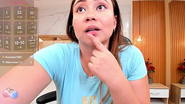 dulce santamaria online show from December 2024 01:14:01 AM