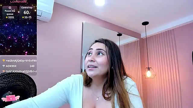 dulce santamaria online show from December 2024 07:43:02 PM