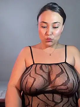 dulce santamaria online show from March 2025 06:48:01 AM