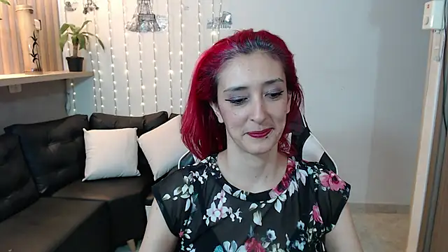 Snapshot of Ruby_Your_Milf chatting on January 2025 08:21:01 PM Ruby Your Milf online show from January 2025 08:21:01 PM