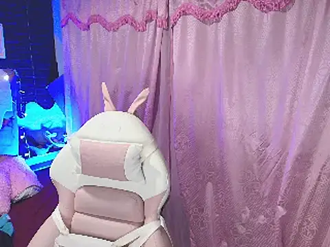 loren tits24 online show from December 2024 01:04:02 AM