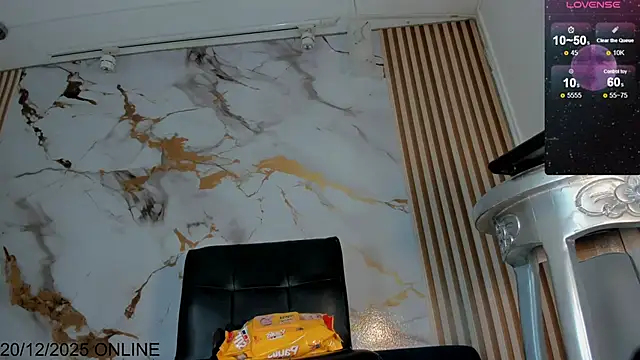 MystiqueTs online show from December 2025 04:58:01 PM