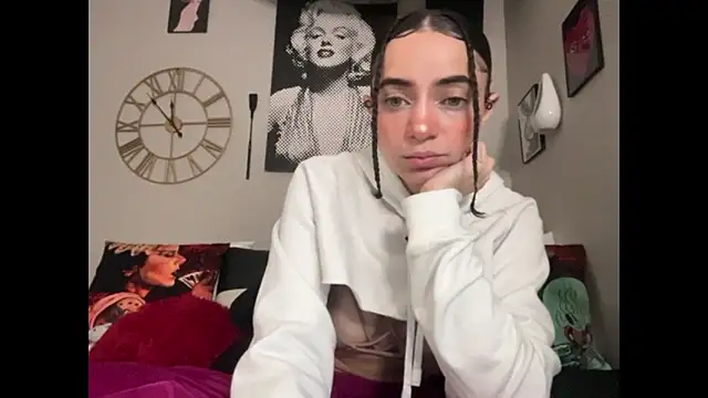 Snapshot of babybimbo chatting on February 2025 08:42:02 PM babybimbo online show from February 2025 08:42:02 PM