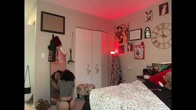 Snapshot of babybimbo chatting on March 2025 08:01:02 PM babybimbo online show from March 2025 08:01:02 PM