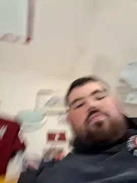 thefrenchhogan29 online show from October 2025 12:58:01 PM