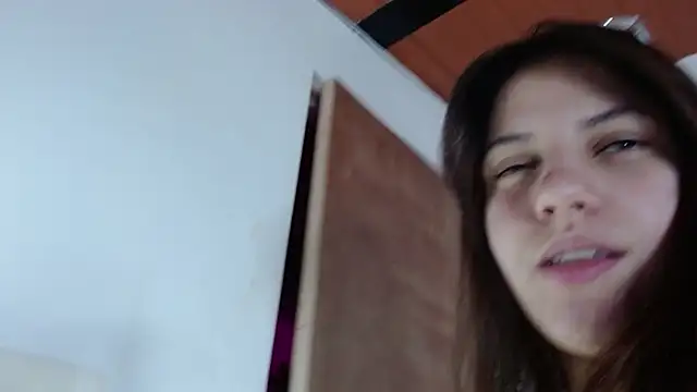 melody  bleir online show from November 2025 05:06:01 AM