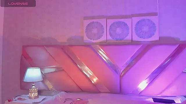 Ari sunshine  online show from December 2024 05:45:02 AM