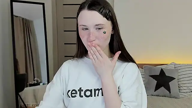 Snapshot of Stella_Sunny chatting on April 2026 12:42:02 AM Stella Sunny online show from April 2026 12:42:02 AM