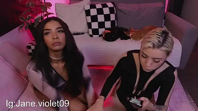 jane hart  online show from October 2025 01:39:01 AM