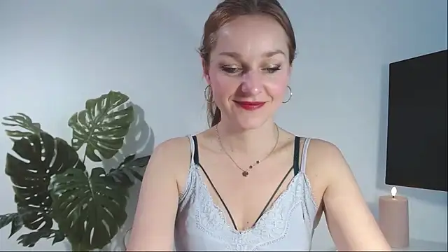 Snapshot of AliciaDesire chatting on March 2026 06:30:01 AM AliciaDesire online show from March 2026 06:30:01 AM