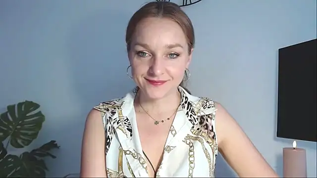 Snapshot of AliciaDesire chatting on March 2026 06:52:01 AM AliciaDesire online show from March 2026 06:52:01 AM