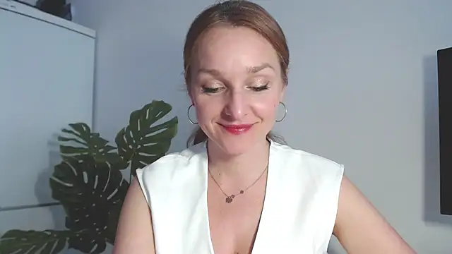 Snapshot of AliciaDesire chatting on March 2026 02:10:02 PM AliciaDesire online show from March 2026 02:10:02 PM