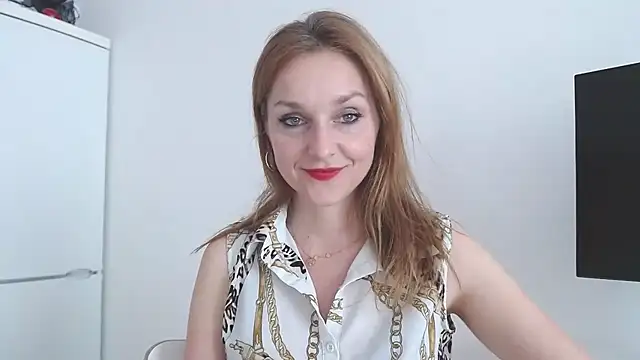 Snapshot of AliciaDesire chatting on March 2026 02:17:01 PM AliciaDesire online show from March 2026 02:17:01 PM