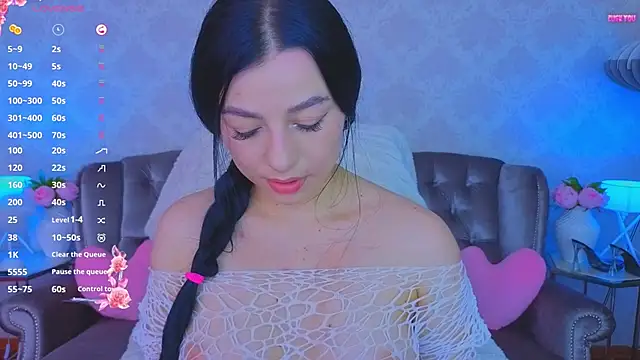 Snapshot of KitnissKiss chatting on April 2026 07:41:01 PM KitnissKiss online show from April 2026 07:41:01 PM