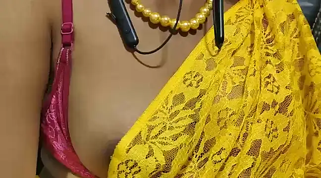 Snapshot of Anjali_cute-Pondati chatting on February 2025 11:50:01 AM Anjali cute-Pondati online show from February 2025 11:50:01 AM