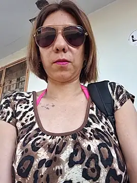 Lunababymylove online show from March 2025 11:07:01 PM