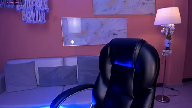 DolcieElliot online show from March 2025 08:41:02 PM