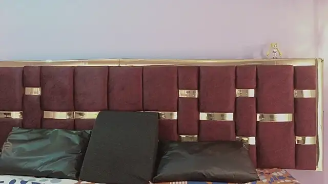 Snapshot of ling_ling24 chatting on March 2025 03:57:02 AM ling ling24 online show from March 2025 03:57:02 AM