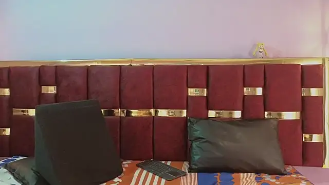 Snapshot of ling_ling24 chatting on March 2025 07:36:01 AM ling ling24 online show from March 2025 07:36:01 AM