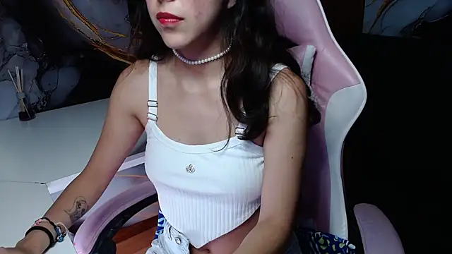ling ling24 online show from May 2026 03:24:02 AM