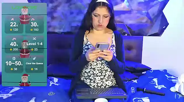 Snapshot of dakota_guirl chatting on December 2024 10:08:02 AM dakota guirl online show from December 2024 10:08:02 AM