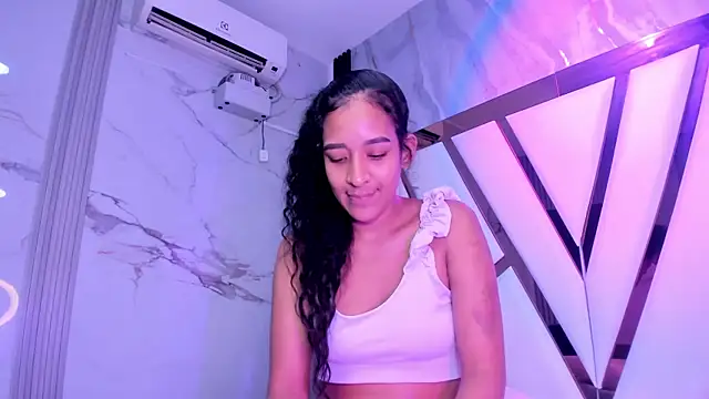 amberr sweett69 online show from April 2026 06:19:01 AM