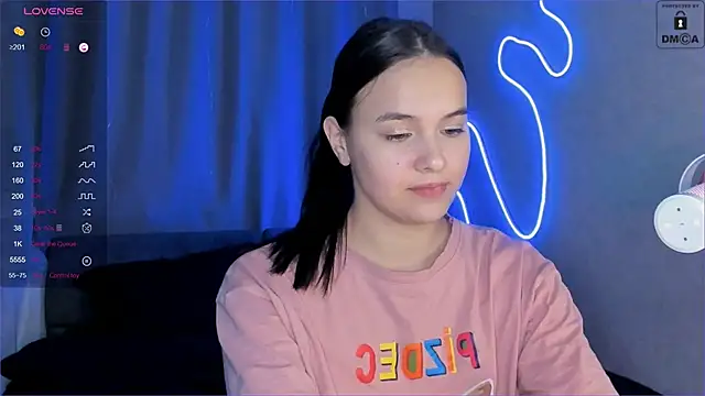 Snapshot of _Sweetie_ chatting on December 2024 03:41:01 PM Sweetie online show from December 2024 03:41:01 PM