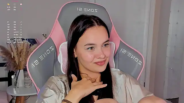 Snapshot of _Sweetie_ chatting on September 2025 02:22:02 PM Sweetie online show from September 2025 02:22:02 PM