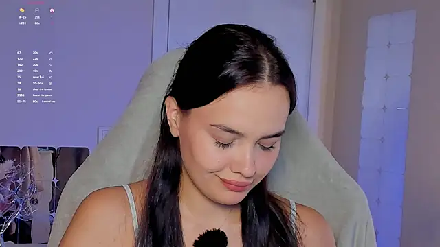 Snapshot of _Sweetie_ chatting on October 2025 05:11:01 PM Sweetie online show from October 2025 05:11:01 PM