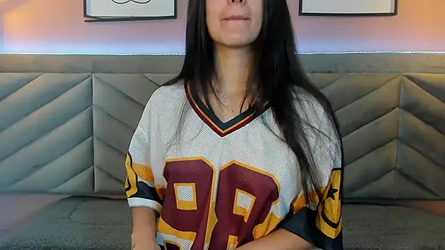 Snapshot of Ary_thompson__ chatting on April 2026 12:14:01 PM Ary thompson online show from April 2026 12:14:01 PM