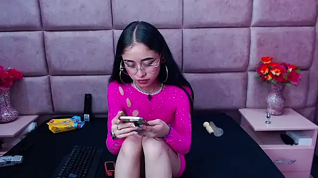 AnnySweett  online show from December 2024 04:00:01 PM