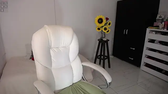 Ghada milf online show from March 2025 12:31:02 AM