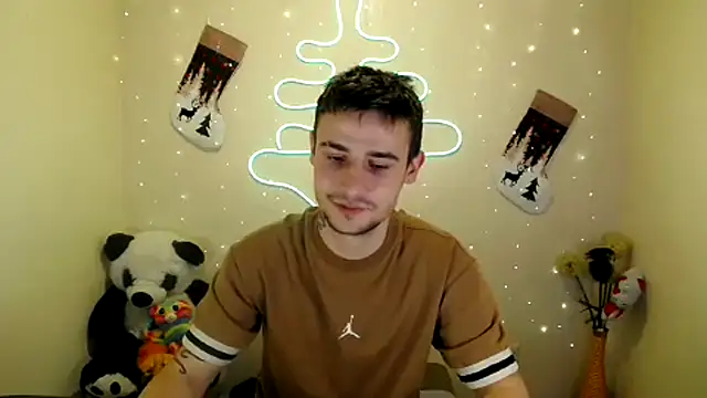 Snapshot of Mike_severi2 chatting on December 2024 12:12:01 PM Mike severi2 online show from December 2024 12:12:01 PM