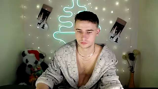 Snapshot of Mike_severi2 chatting on December 2024 06:39:01 AM Mike severi2 online show from December 2024 06:39:01 AM