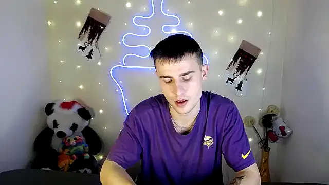 Snapshot of Mike_severi2 chatting on December 2024 12:55:02 PM Mike severi2 online show from December 2024 12:55:02 PM