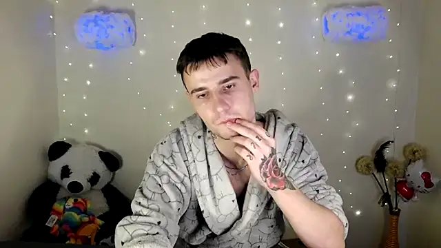 Snapshot of Mike_severi2 chatting on January 2025 01:22:01 PM Mike severi2 online show from January 2025 01:22:01 PM