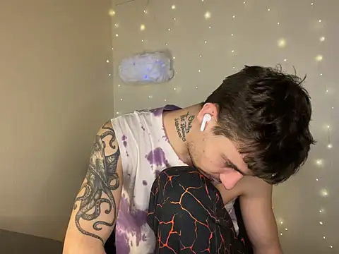 Snapshot of Mike_severi2 chatting on January 2025 12:06:01 PM Mike severi2 online show from January 2025 12:06:01 PM