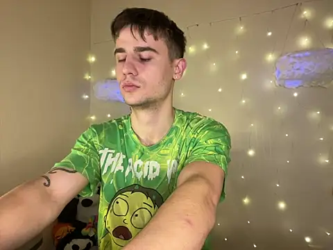 Snapshot of Mike_severi2 chatting on February 2025 05:41:01 AM Mike severi2 online show from February 2025 05:41:01 AM