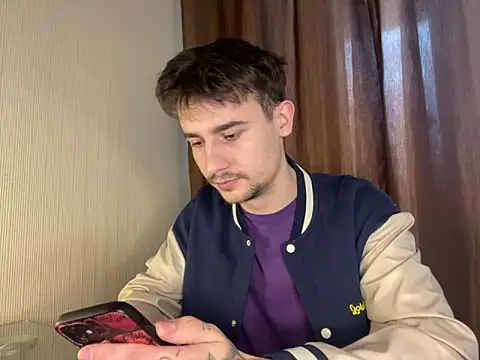 Snapshot of Mike_severi2 chatting on March 2025 12:58:02 PM Mike severi2 online show from March 2025 12:58:02 PM