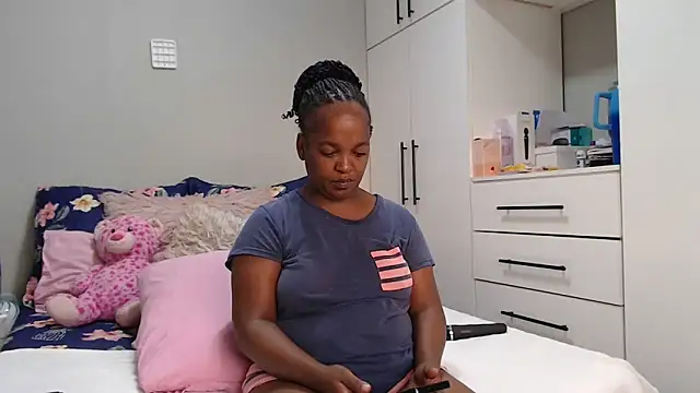 Snapshot of Amberbela chatting on March 2026 04:40:02 AM Amberbela online show from March 2026 04:40:02 AM