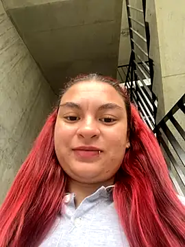 Snapshot of MiaLujan_ chatting on October 2025 11:29:01 AM MiaLujan  online show from October 2025 11:29:01 AM